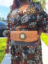 Load image into Gallery viewer, Kenyan Vegan Leather Clutch - Brown